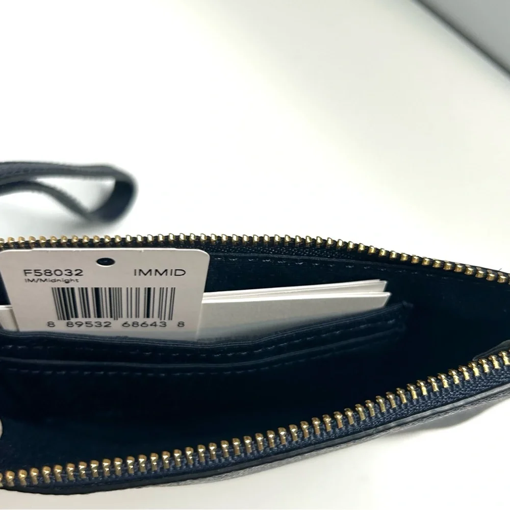 NWT Coach Women's‎ Midnight Black Corner Leather Zip Wristlet
